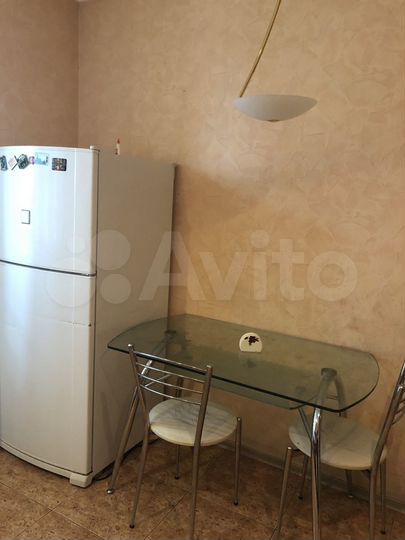 2-к. квартира, 55 м², 10/10 эт.