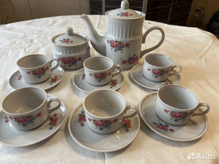 Фарфоровый кофейный сервиз
