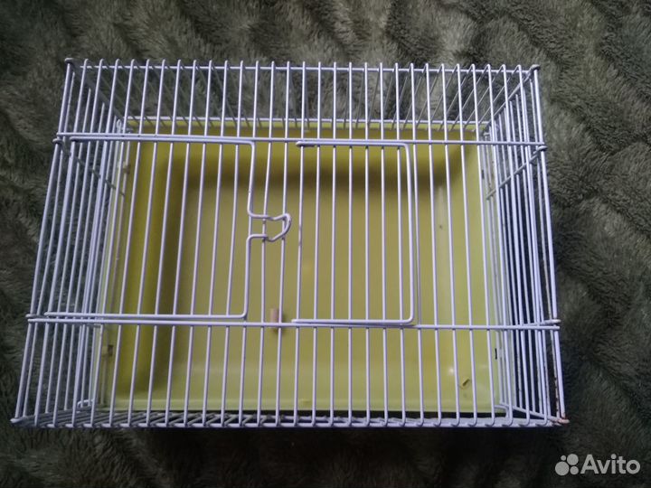 Продам клетку переноску небольшую