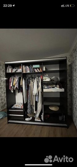 Шкаф купе трехстворчатый