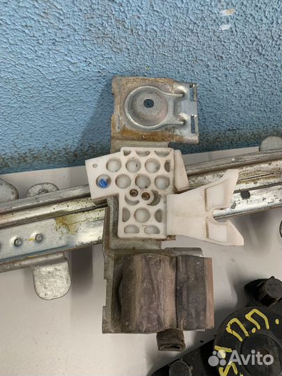 Fusion стеклоподъемник передний правый 2N11N232001