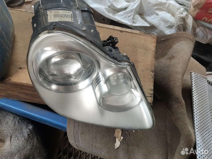 Фара правая porsche cayenne955