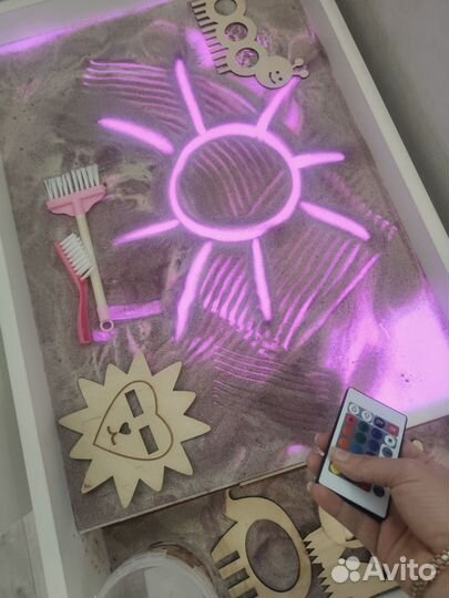 Световой стол и стулья икеа