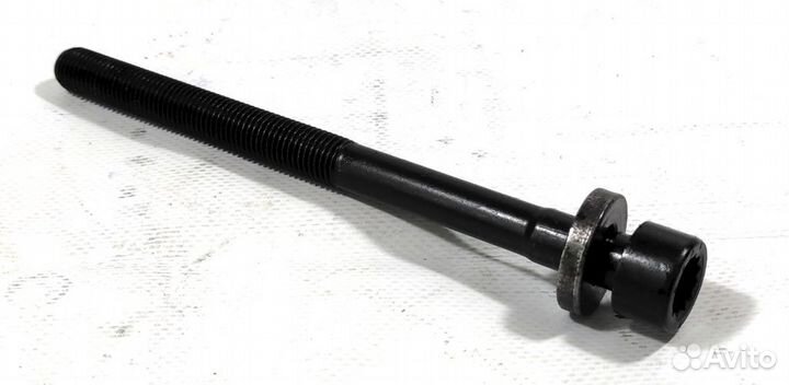 Болт гбц короткий Ssangyong D20DT D27DT Новый