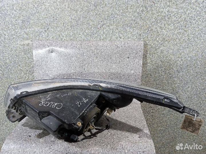 Фара правая Chevrolet Cruze