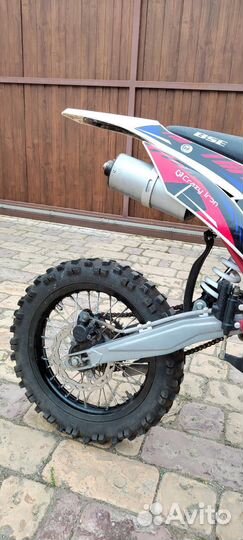Продаю эндуро bse 125