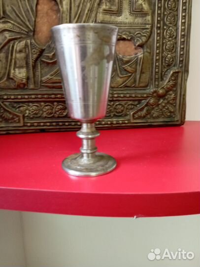 Старинный подсвечник