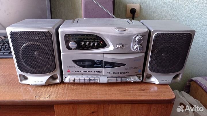 Музыкальный центр