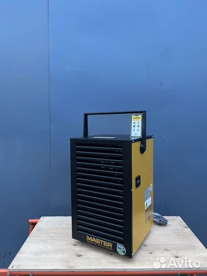 Промышленный осушитель воздуха master В аренду