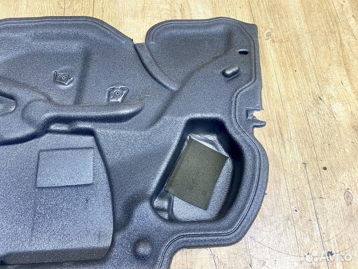 Шумоизоляция двери передняя правая Ford Focus 3