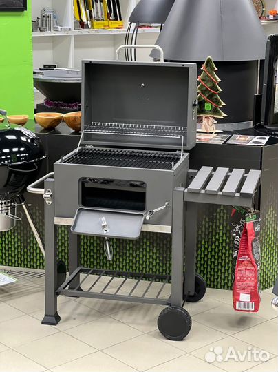 Угольный гриль-мангал для барбекю Locker (Россия)