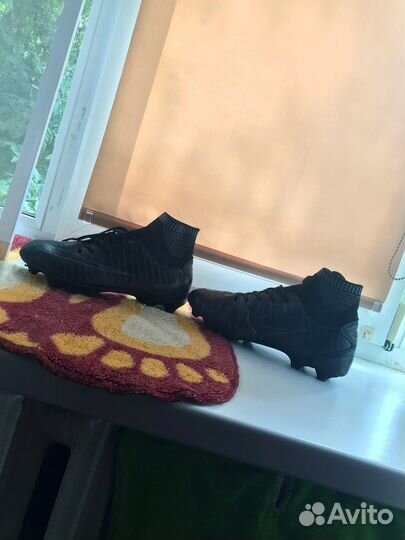 Футбольные бутсы