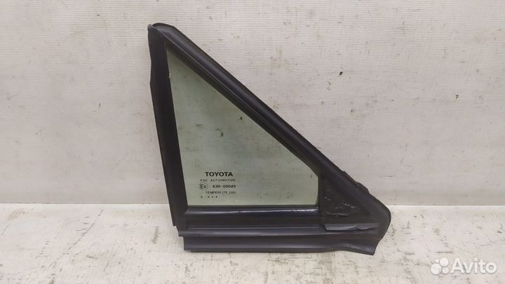 Стекло двери переднее правое Toyota Rav4 XA50