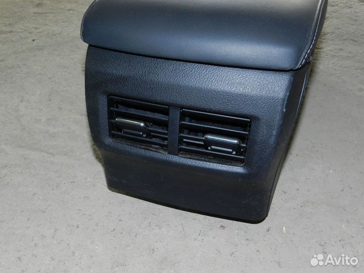 Подлокотник Lexus IS250/350 2014