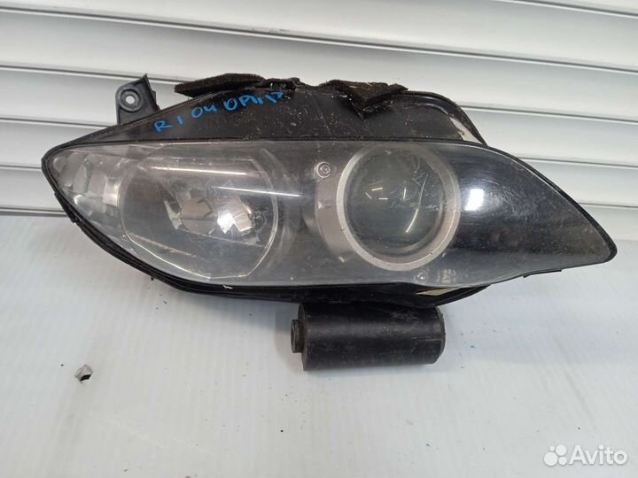 Yamaha R1 2004-2006. Фара правая