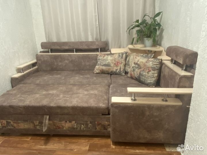 Угловой диван