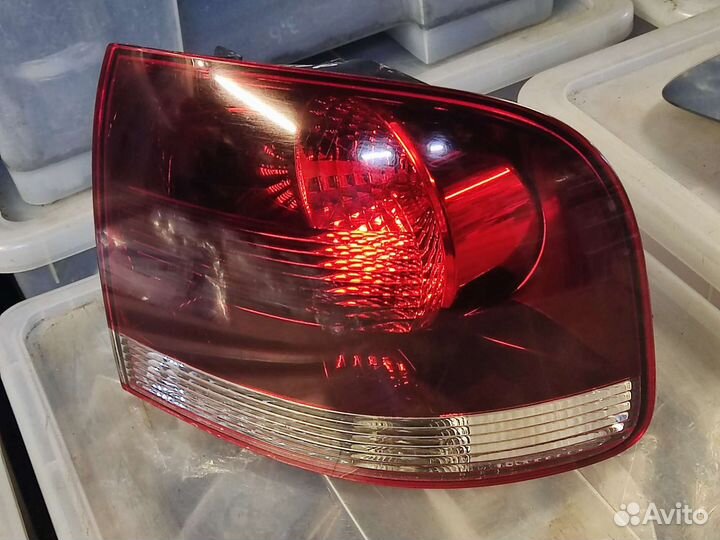 Фонарь задний на крыло правый VW Туарег GP