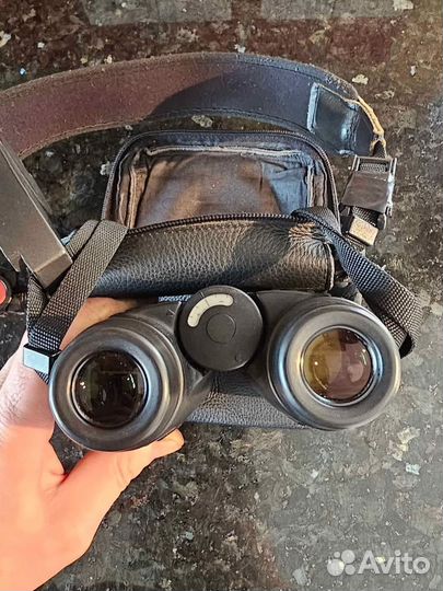Бинокль Leica 8x50