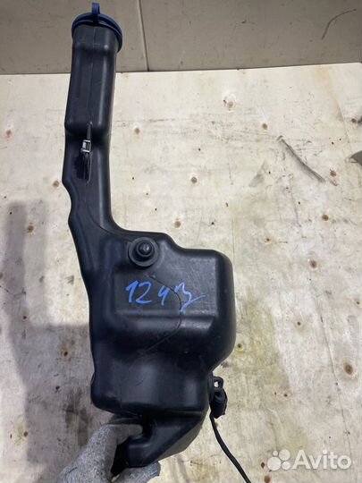 Бачок омывателя Mercedes-Benz C-Class W204 M272E25