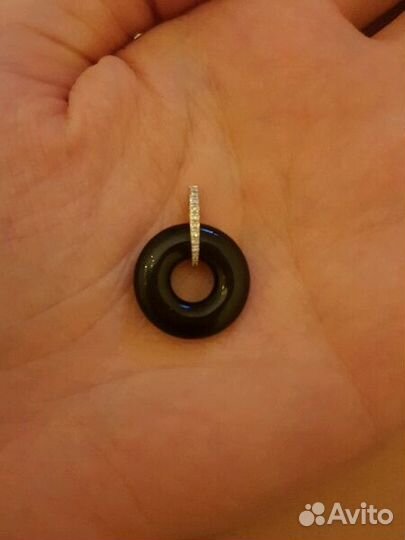 Подвеска. оникс, позолота, бриллиантики