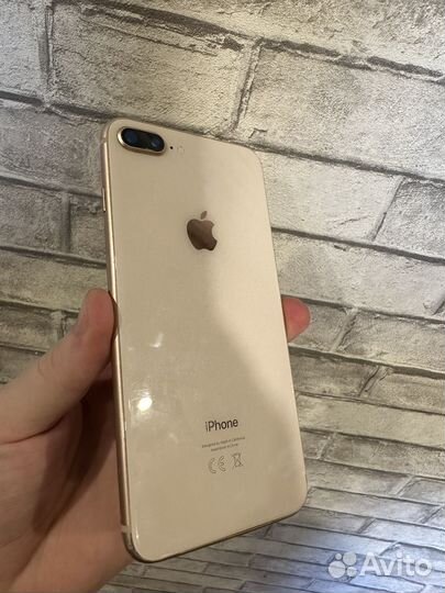 iPhone 8, 64 ГБ
