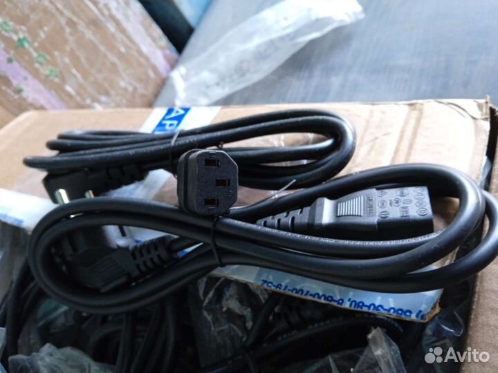 Кабель питания для компьютера