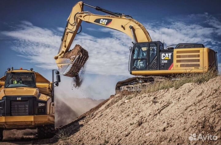 Оператор гусеничного экскаватора Caterpillar 330