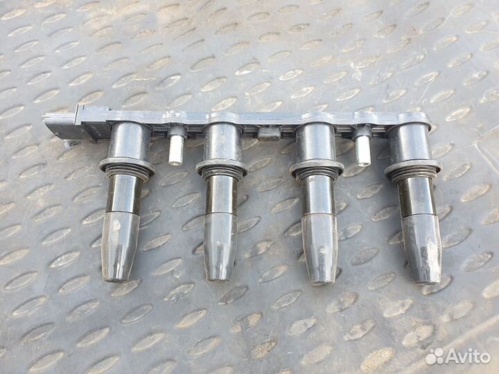 Катушка зажигания Opel Astra H Zafira Астра Зафира