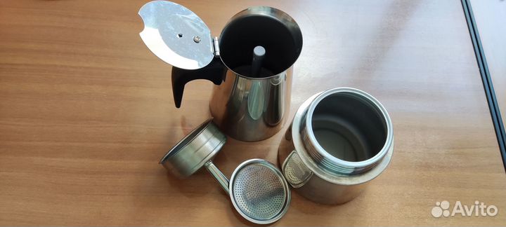 Гейзерная кофеварка 300 мл на 6 чашек