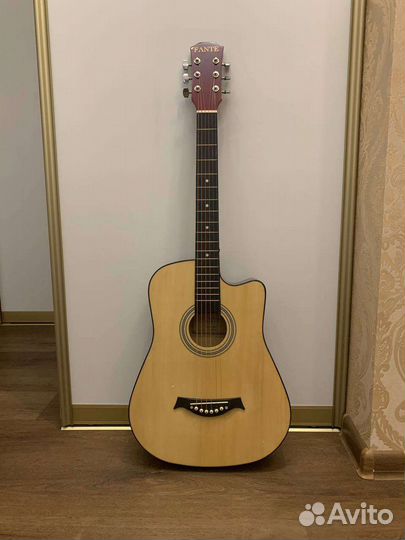 Акустическая гитара