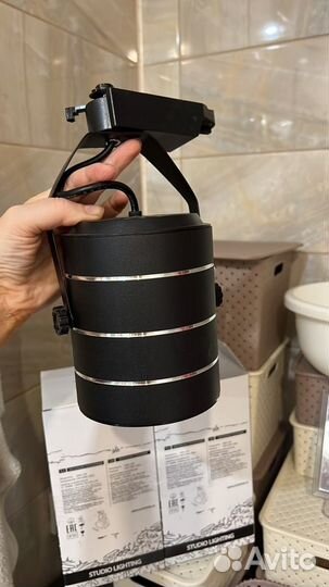 Светильник новый потолочный трековый