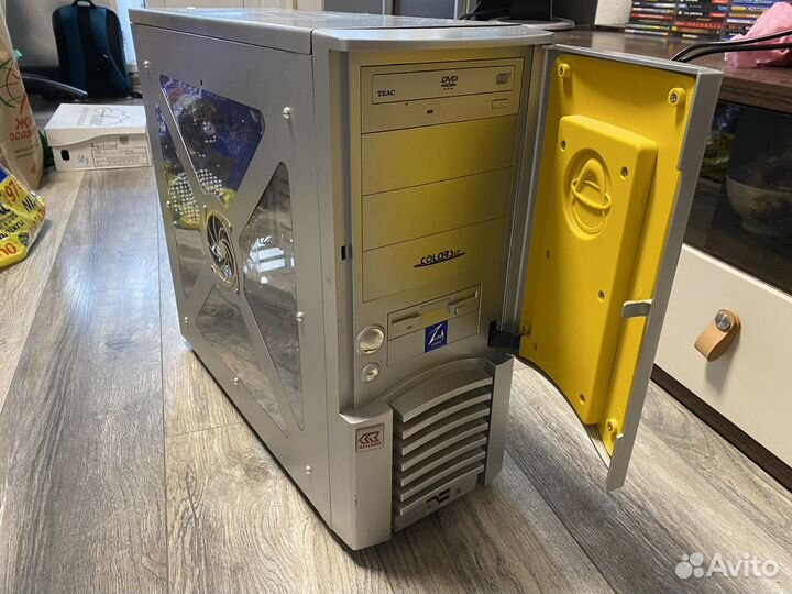 Корпус для компьютера - Системный блок с начинкой