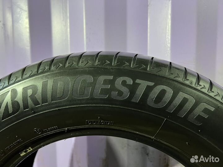 Bridgestone Alenza 001 225/65 R17