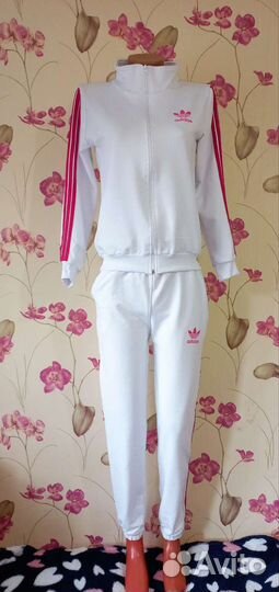 Спортивные костюмы