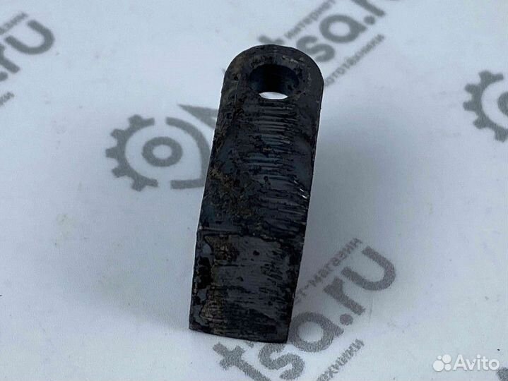 Собачка Урал пускового механизма