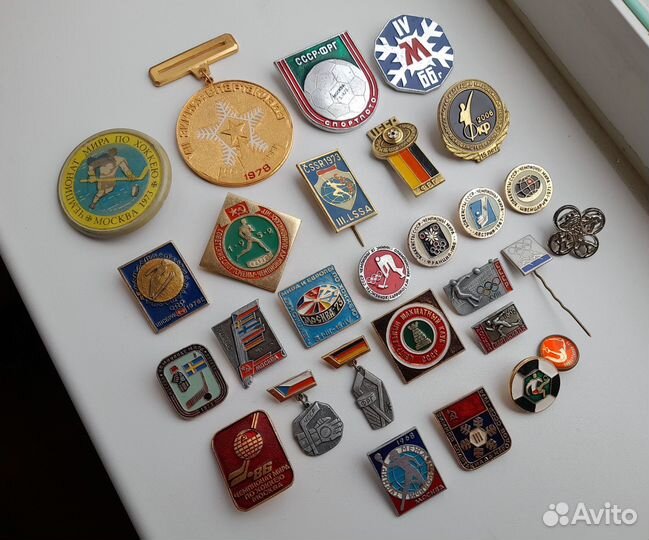 Значки спортивные клубы,разряды,первенство СССР