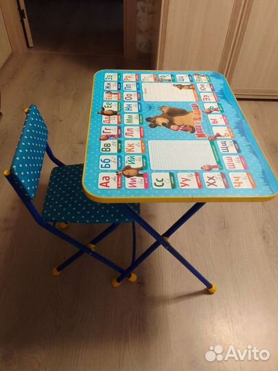 Детский стол и стул