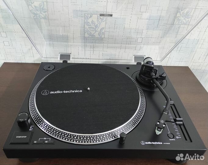Проигрыватель винила Audio-Technica AT LP-120 USB