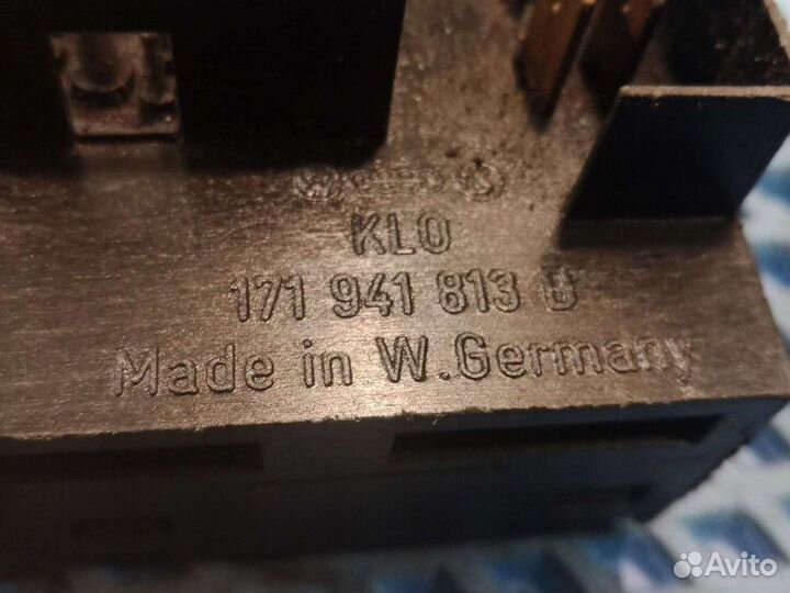 Блок предохранителей Volkswagen Golf 2