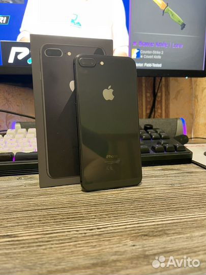 iPhone 8 Plus, 64 ГБ