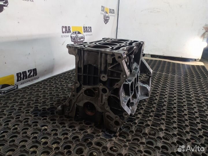 Блок цилиндров двигателя