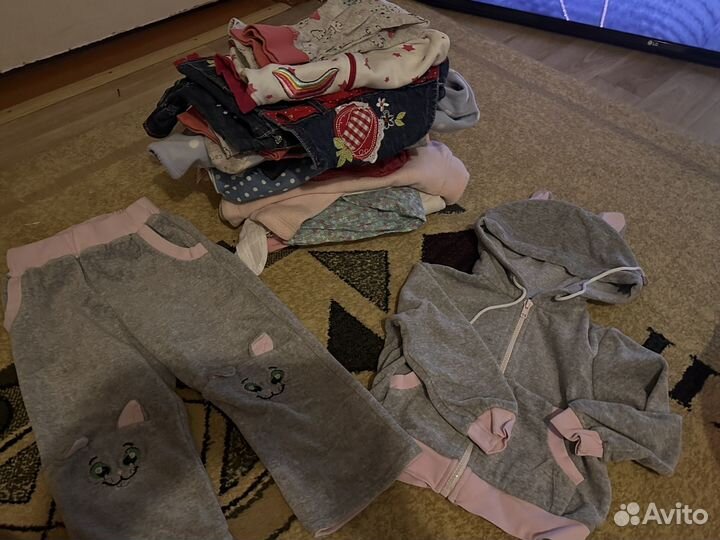 Пакет одежды на девочку