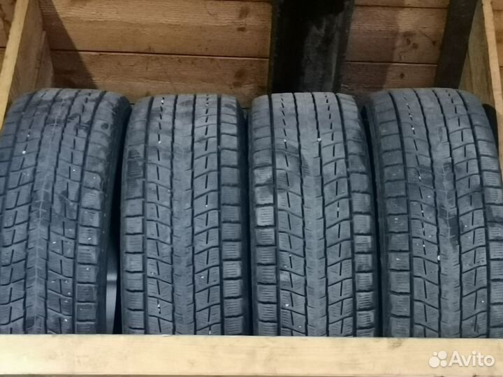 Dunlop Winter Maxx SJ8 225/60 R17