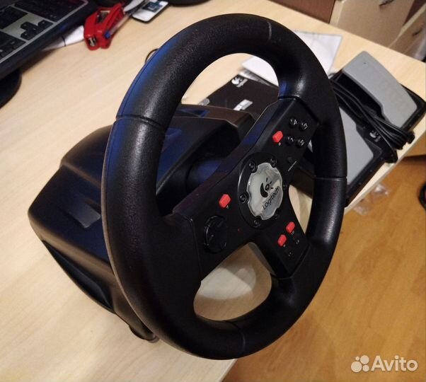 Игровой рули и джойстик
