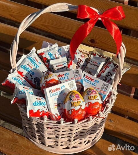 Съедобные букеты, коробки и корзины со сладостями