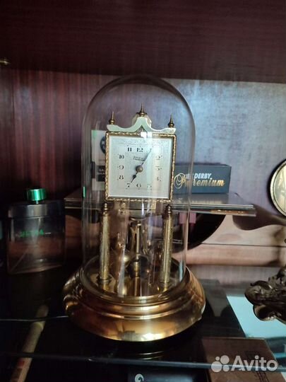 Часы старинные торсионные