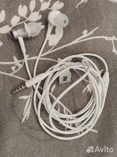 Проводные наушники xiaomi mi in-ear basic