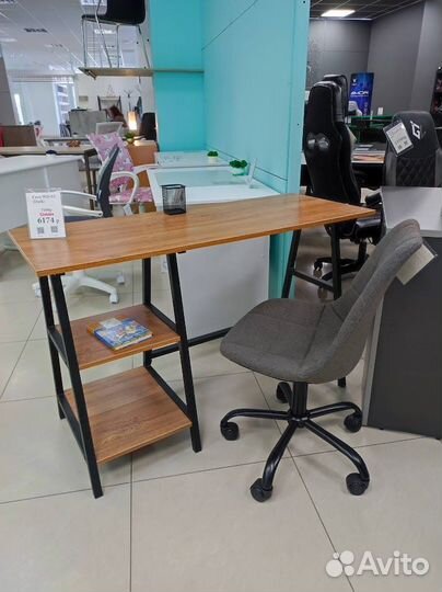 Стол компьютерный