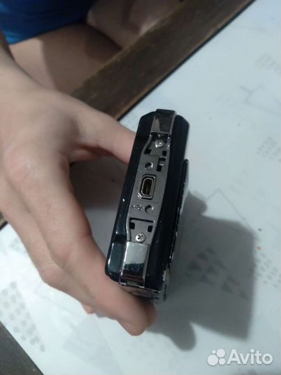 Компактный фотоаппарат