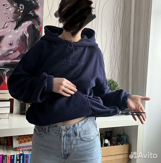 Толстовка called a garment